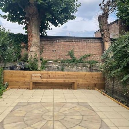 West London Stunning Garden Flat - Period Features Apartment Luaran gambar