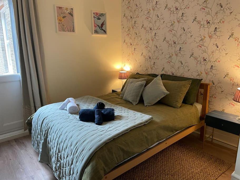 West London Stunning Garden Flat - Period Features Apartment Luaran gambar